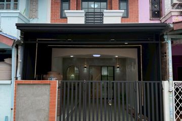 2 Bedroom Townhouse for sale in Sam Wa Tawan Tok, Bangkok