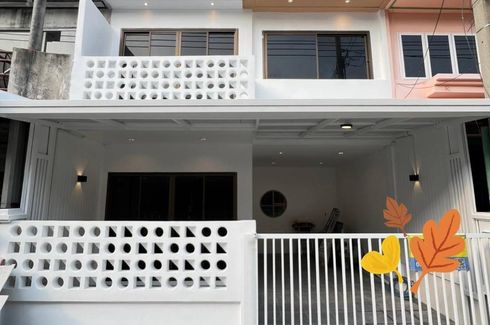4 Bedroom Townhouse for sale in Nattakarn Petchkasem 112, Nong Khang Phlu, Bangkok