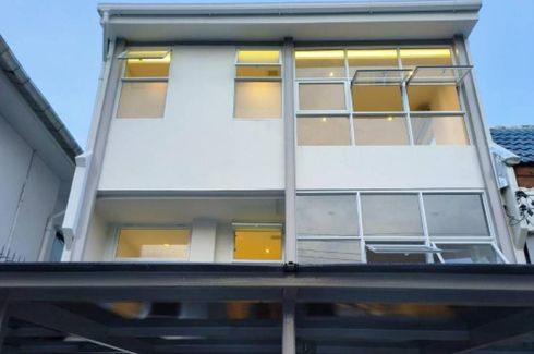 3 Bedroom Townhouse for sale in Suan Luang, Bangkok