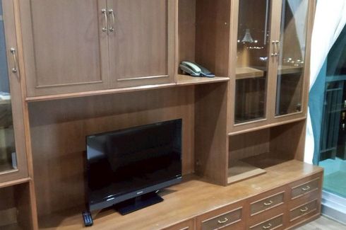 2 Bedroom Condo for rent in Bang Yi Ruea, Bangkok near BTS Pho Nimit