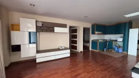 2 Bedroom Condo for rent in Bangna Complex, Bang Na, Bangkok near MRT Si Iam