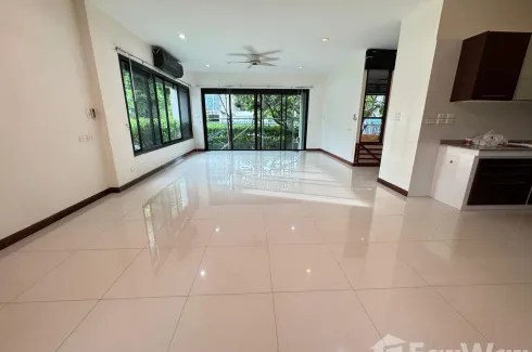 4 Bedroom House for rent in Khlong Tan Nuea, Bangkok