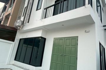 5 Bedroom Townhouse for sale in Anuphat Manorom Village, Wichit, Phuket
