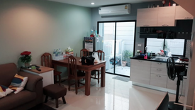 3 Bedroom Townhouse for sale in Prawet, Bangkok