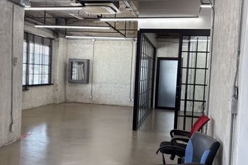 Office for rent in Peterson Sukhumvit 26, Khlong Tan, Bangkok near BTS Phrom Phong