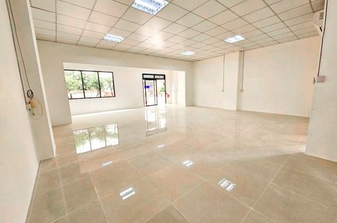 Office for rent in Phra Khanong, Bangkok near BTS On Nut