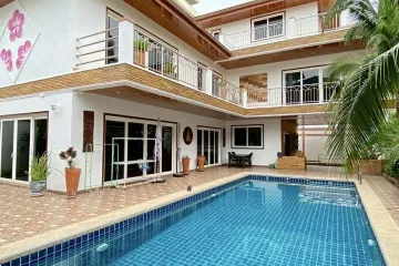 5 Bedroom Villa for rent in Na Jomtien, Chonburi