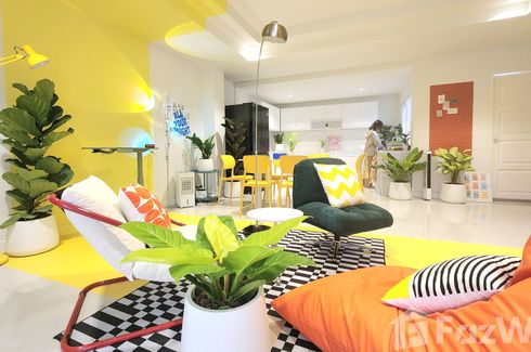 10 Bedroom Townhouse for rent in Khlong Tan Nuea, Bangkok