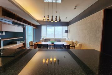 2 Bedroom Condo for rent in Hansar Rajdamri, Lumpini, Bangkok near BTS Chit Lom