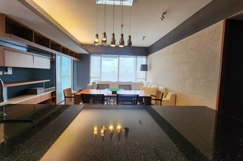 2 Bedroom Condo for rent in Hansar Rajdamri, Lumpini, Bangkok near BTS Chit Lom