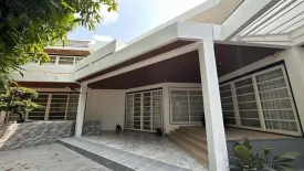 4 Bedroom House for rent in Phra Khanong Nuea, Bangkok near BTS Phra Khanong