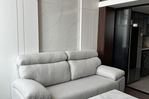 1 Bedroom Condo for rent in Maha Phruettharam, Bangkok near MRT Hua Lamphong