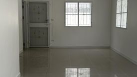 3 Bedroom Townhouse for sale in Baan Pruksa 73, Na Di, Samut Sakhon