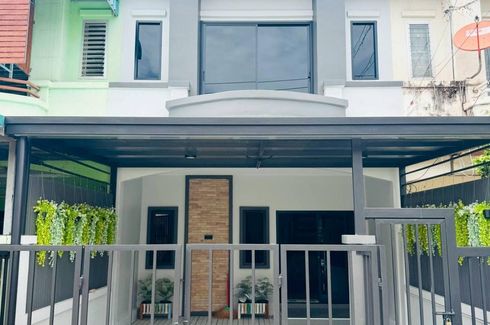 3 Bedroom Townhouse for sale in Lahan, Nonthaburi