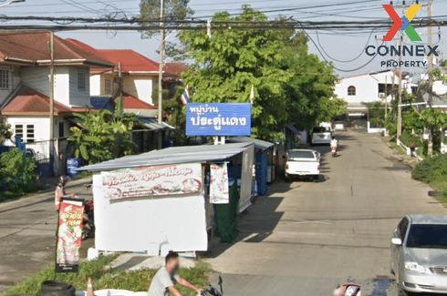 2 Bedroom Townhouse for sale in Baan Pradu Daeng, Khlong Song, Pathum Thani