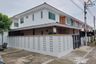 3 Bedroom Townhouse for sale in Bang Khayaeng, Pathum Thani