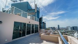 3 Bedroom Condo for rent in Watermark Chaophraya River, Bang Lamphu Lang, Bangkok