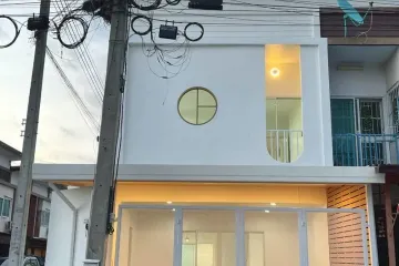 3 Bedroom Townhouse for sale in K.C. Cluster Nimit-Mai, Lam Luk Ka, Pathum Thani