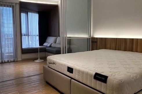 1 Bedroom Condo for sale in TRIPLE Y RESIDENCE, Wang Mai, Bangkok near MRT Sam Yan