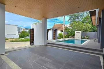 3 Bedroom Villa for sale in Rawai, Phuket