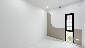 2 Bedroom Townhouse for sale in Wichit, Phuket