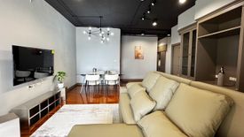 2 Bedroom Condo for rent in Sampoom Garden, Silom, Bangkok near BTS Saint Louis