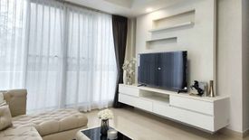 5 Bedroom House for rent in Sam Sen Nok, Bangkok near MRT Phawana