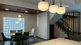 6 Bedroom Townhouse for rent in White Mansion, Khlong Tan, Bangkok near BTS Phrom Phong