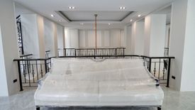 7 Bedroom Villa for rent in Samrong Nuea, Samut Prakan near BTS Samrong