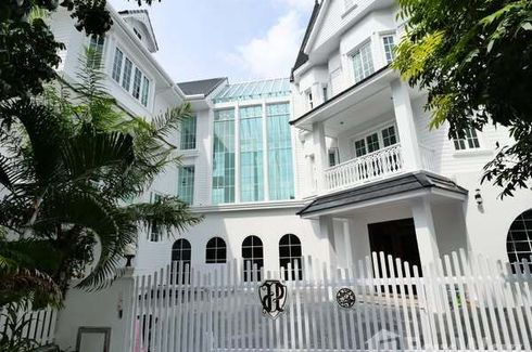 7 Bedroom Villa for rent in Samrong Nuea, Samut Prakan near BTS Samrong