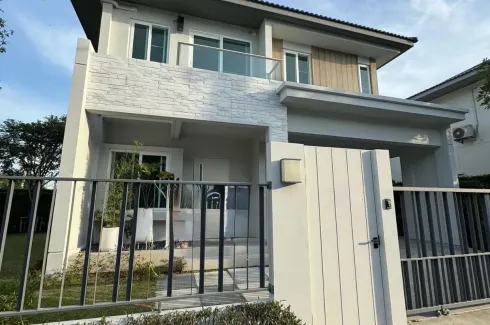3 Bedroom House for sale in Mantana Motorway-New Krungthepkreetha, Khlong Song Ton Nun, Bangkok