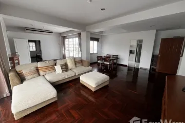 3 Bedroom Apartment for rent in Sriwattana Apartment, Thung Maha Mek, Bangkok near BTS Sala Daeng