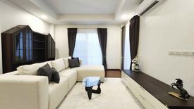 5 Bedroom House for rent in Huai Khwang, Bangkok