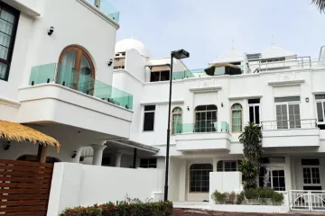 3 Bedroom Townhouse for rent in Bang Lamung, Chonburi