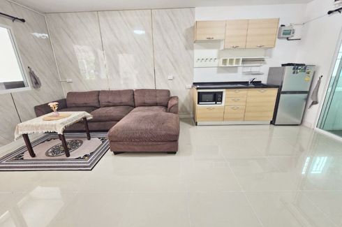 3 Bedroom Townhouse for rent in Bang Kaeo, Samut Prakan