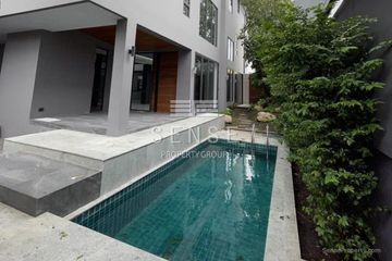 5 Bedroom House for rent in Khlong Tan Nuea, Bangkok