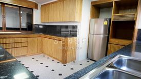 3 Bedroom House for rent in Sukhumvit 49, Khlong Tan Nuea, Bangkok