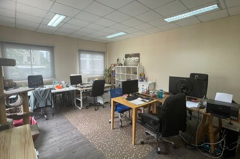 Office for rent in Phra Khanong, Bangkok near BTS On Nut