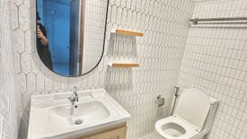 2 Bedroom Townhouse for sale in Racha Thewa, Samut Prakan