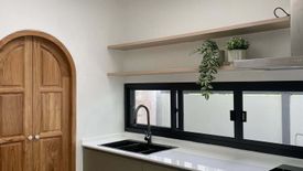 3 Bedroom Office for rent in Bang Kapi, Bangkok near MRT Pradit Manutham