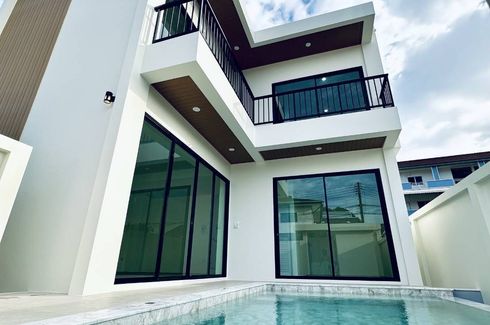 3 Bedroom Villa for sale in Wichit, Phuket