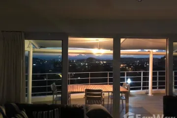 2 Bedroom Condo for sale in Kata Ocean View Condominium, Karon, Phuket