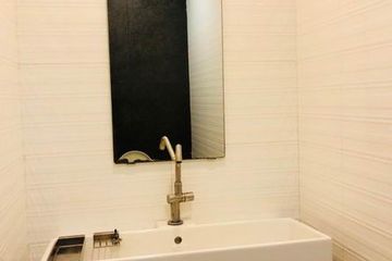 5 Bedroom Office for rent in Huai Khwang, Bangkok