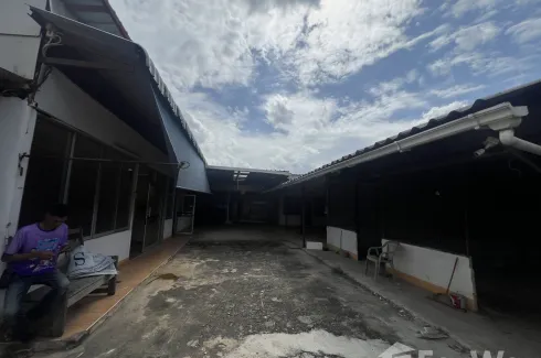 Land for sale in Chan Kasem, Bangkok near MRT Chankasem