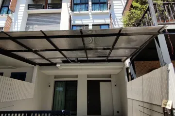 3 Bedroom House for rent in Areeya Mandarina Sukhumvit 77, Suan Luang, Bangkok near MRT Si Nut