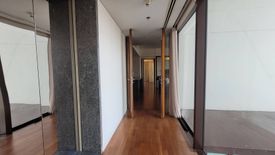 2 Bedroom Condo for rent in Hansar Rajdamri, Lumpini, Bangkok near BTS Chit Lom