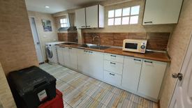 2 Bedroom Condo for rent in Khlong Tan Nuea, Bangkok