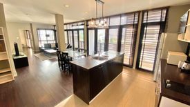 2 Bedroom Condo for rent in Khlong Tan Nuea, Bangkok near MRT Sukhumvit