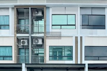 3 Bedroom Townhouse for sale in The Village Wongwaen-Lamlukka, Lat Sawai, Pathum Thani