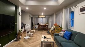 4 Bedroom House for sale in Tha Raeng, Bangkok